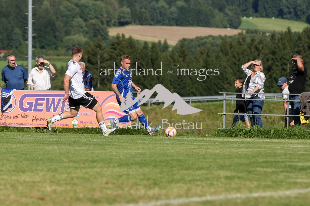 993T1571 | Medien- Sport- Entertainmentfotos