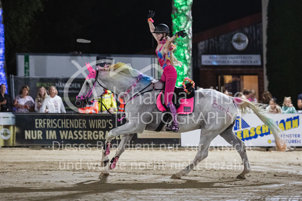 230827_Delbrueck_Kostuem-751 | Deine schönsten Turniermomente als professionelle Fotos! Entdecke hochwertige Pferdesport-Fotografie im Online-Shop. Jetzt Fotos finden & bestellen!