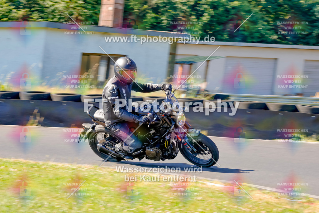 _MOT8961 | Hier findet Ihr Bilder von Touristenfahrten auf der Nürburgring Nordschleife oder von anderen Veranstaltungen die ich besucht habe. Viel Spass beim Durch Schauen 