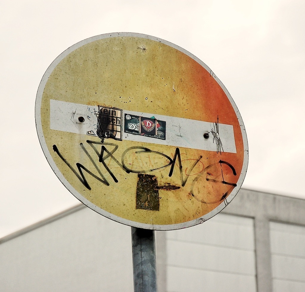 Wrong | oliverkratzphotography - Realisiert mit Pictrs.com