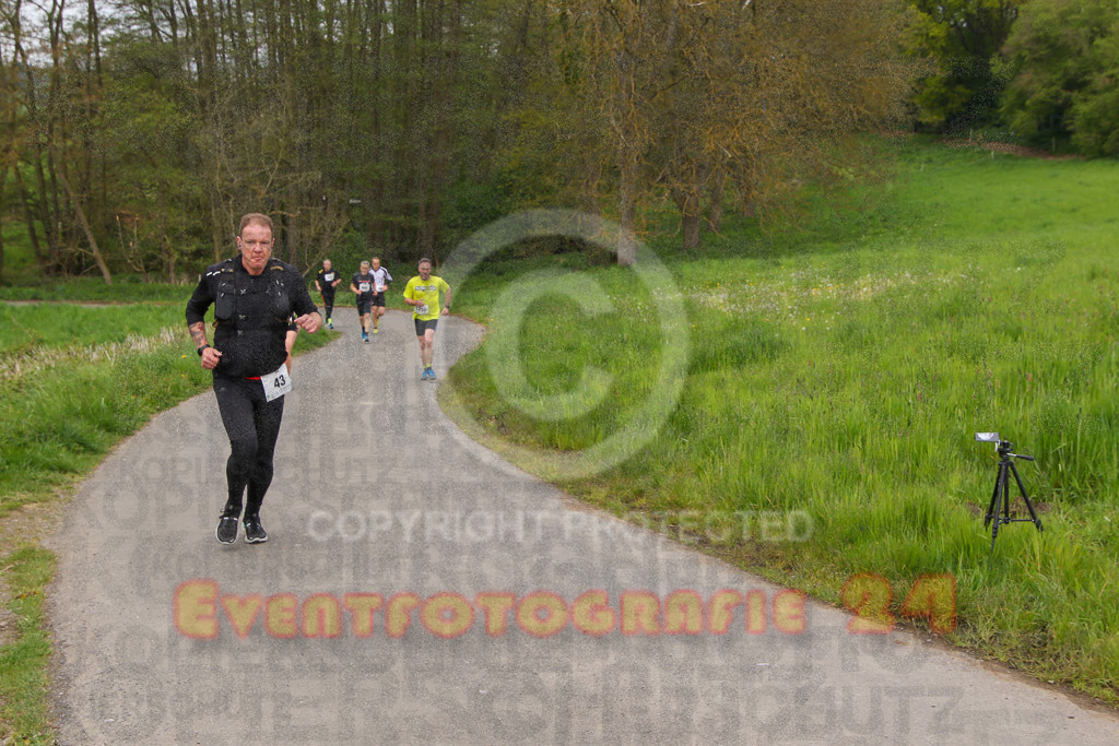 220501_1020_EV8_0609 | Sportfotografie im Rhein-Sieg Kreis, Köln, Bonn, NRW, Rheinland Pfalz, Hessen, etc. Unser Tätigkeitsfeld umfasst den Laufsport vom Volkslauf über den Marathon, Duathlon, Triathon bis zum Ultralauf wie Kölnpfad Ultra oder Schindertrail.