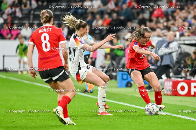 AUT, Fussball UEFA Frauen EM Qualifikation 2024-25 - Oesterreich vs Deutschland | 05.4.2024, Raiffeisen Arena Linz, AUT, UEFA Frauen EM Qualifikation 2024-25 - Oesterreich vs Deutschland, im Bild Lilli Purtscheller (AUT), Barbara Dunst (AUT) vs Jule Brand (GER)


// UEFA Women's European Qualifiers 2024-25 Match between Austria and Germany in Linz, Austria on 2024/04/05
