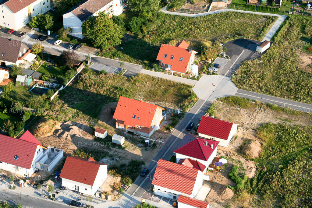 Luftbild: Neubaugebiet Am Höhenweg in Kandel im Bundesland Rheinland-Pfalz in Deutschland. Foto: IMG_7413.jpg vom 25.08.2007 durch Werner Riehm/FLY-FOTO.de