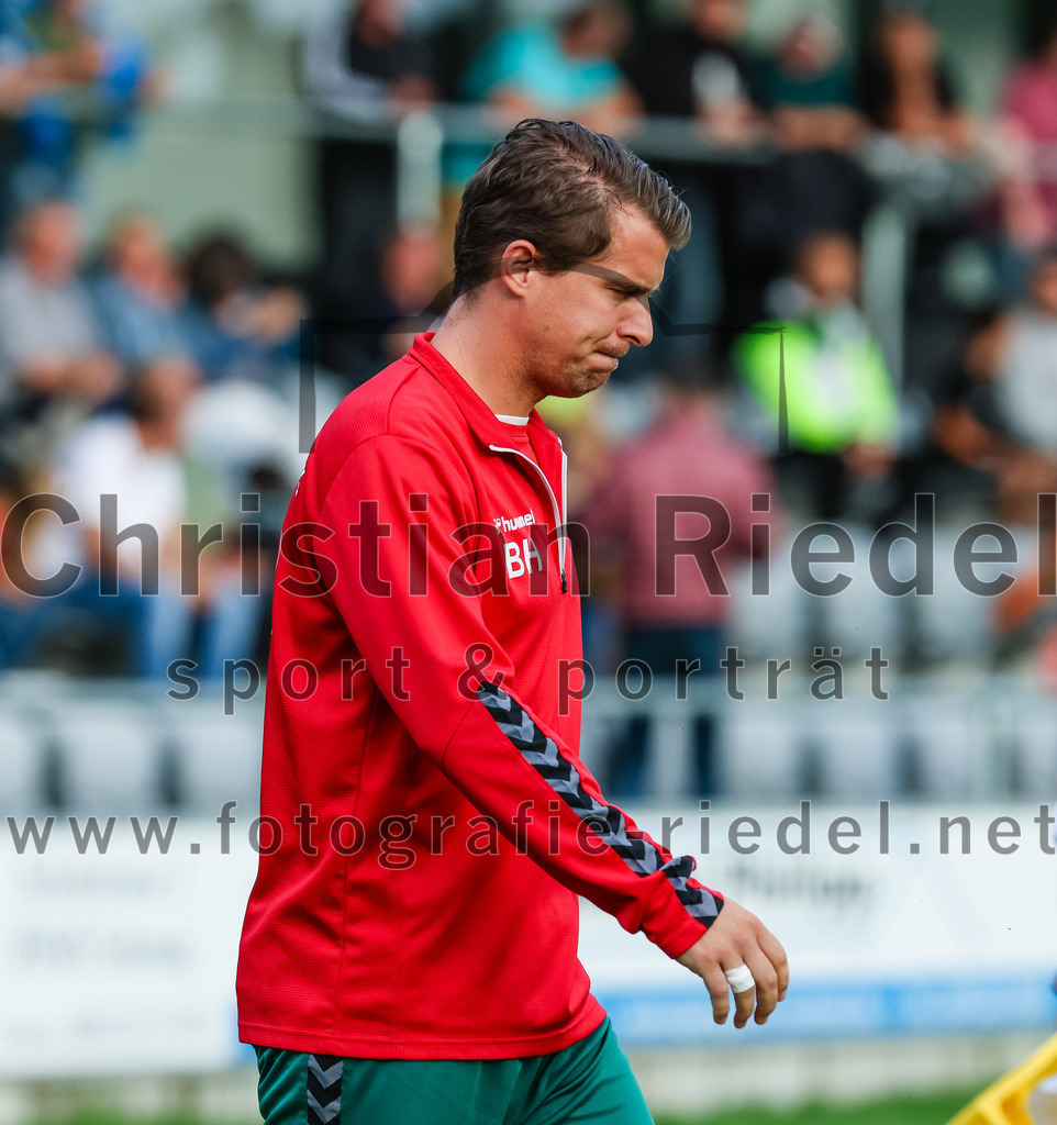 2023-07-28_007_FC_Schwaig_gegen_TSV_1860_Rosenheim | Oberding, Deutschland, 28.07.2023:
Fußball, Landesliga Südost 2023 / 2024, 3. Spieltag, FC Schwaig gegen TSV 1860 Rosenheim, Endergebnis: 1:1

Benjamin Held (FC Schwaig, #17)

Foto: Christian Riedel / fotografie-riedel.net