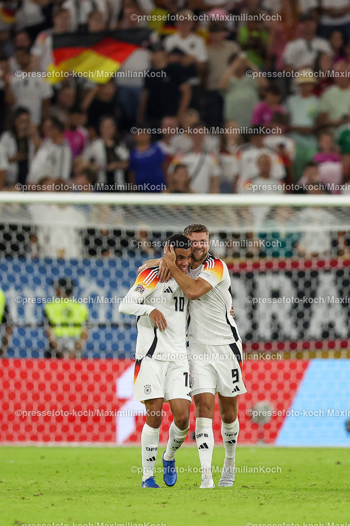 DFB07092402303 | 07.09.2024, Düsseldorf, UEFA Nations League, Deutschland – Ungarn, Merkur Spielarena, Division A, 2024/2025, Gruppe 3: Torjubel 1:0 Jamal Musiala (GER #10) zusammen mit Niclas Füllkrug (GER #9)DFB regulations prohibit any use of photographs as image sequences and or quasi-video.