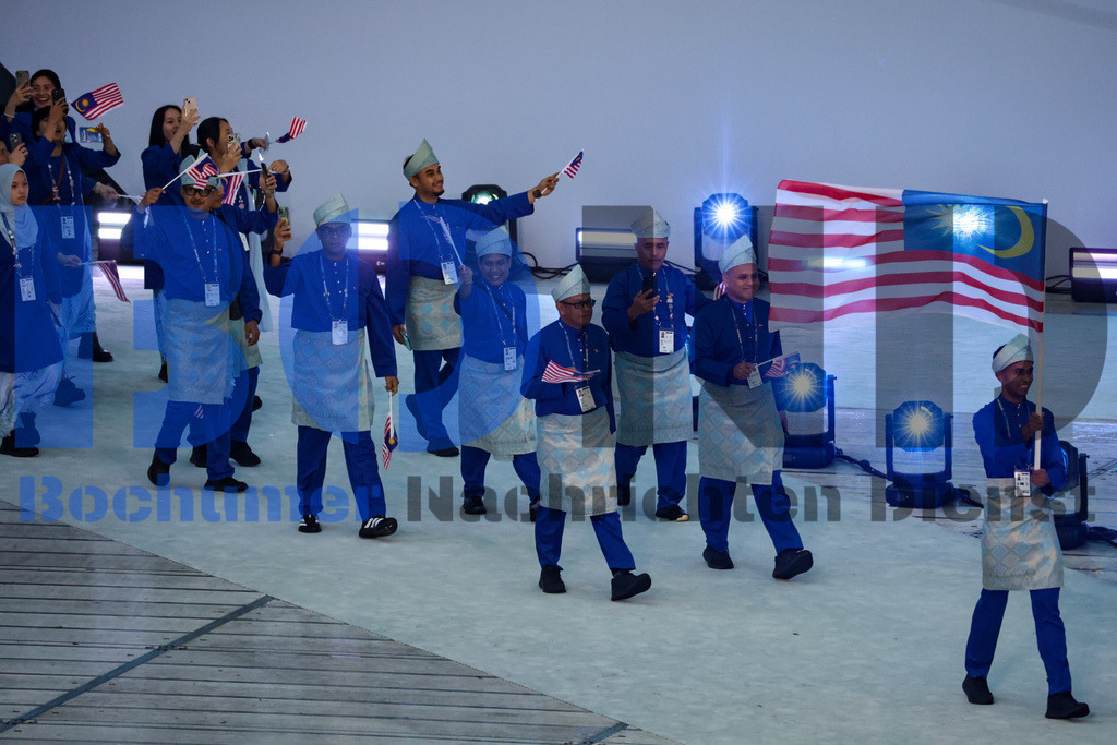 SES_TTGOPC20250716-93 | bond - Realisiert mit Pictrs.com