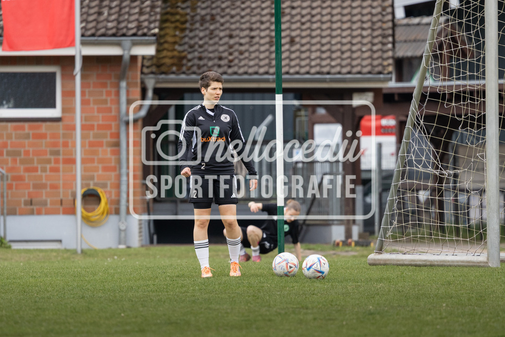 Fußball I Frauen I Saison 2025-2026 I Oberliga Niedersachsen I FC Jesteburg-Bendestorf - BW Hollage I 12606 | realhellocedii - Realisiert mit Pictrs.com