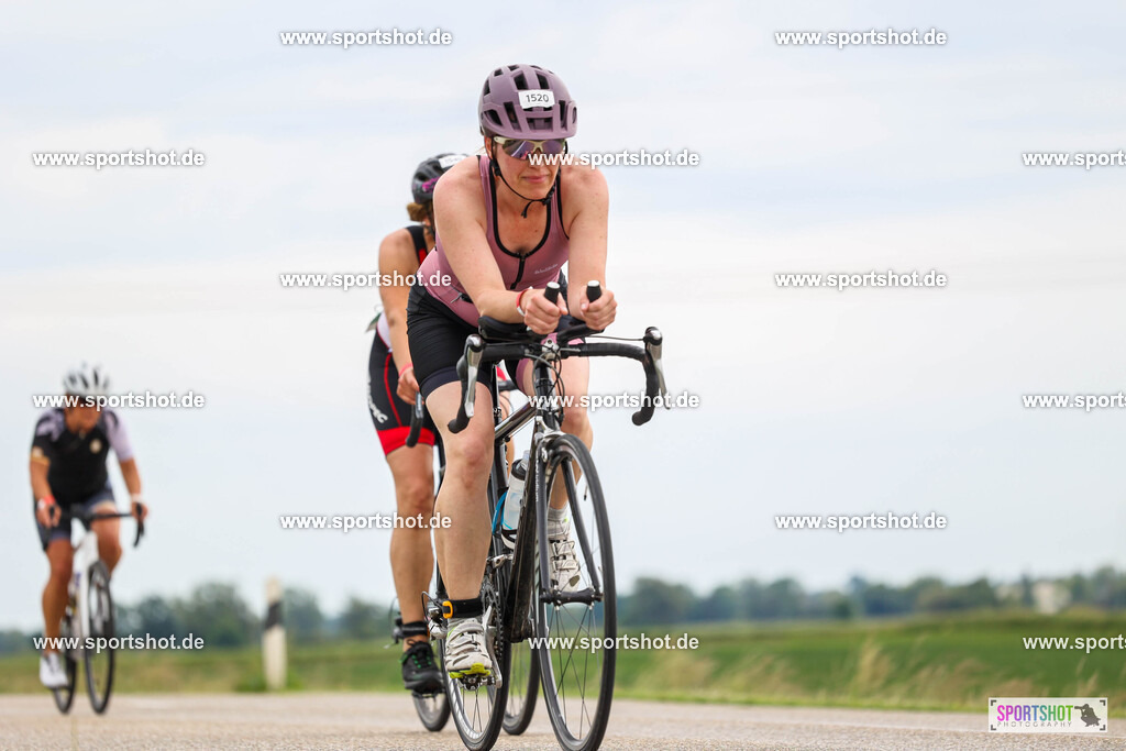 BR8A5289 | Stadttriathlon Erding 2025. #yourpictrs #sportshot_your_pictrs @Sportshotphotography #stadttriathlonerding Copyright: www.sportshot.de