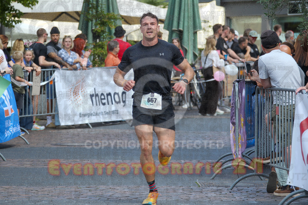250824_1446_EV4_2198 | Sportfotografie im Rhein-Sieg Kreis, Köln, Bonn, NRW, Rheinland Pfalz, Hessen, etc. Unser Tätigkeitsfeld umfasst den Laufsport vom Volkslauf über den Marathon, Duathlon, Triathon bis zum Ultralauf wie Kölnpfad Ultra oder Schindertrail.