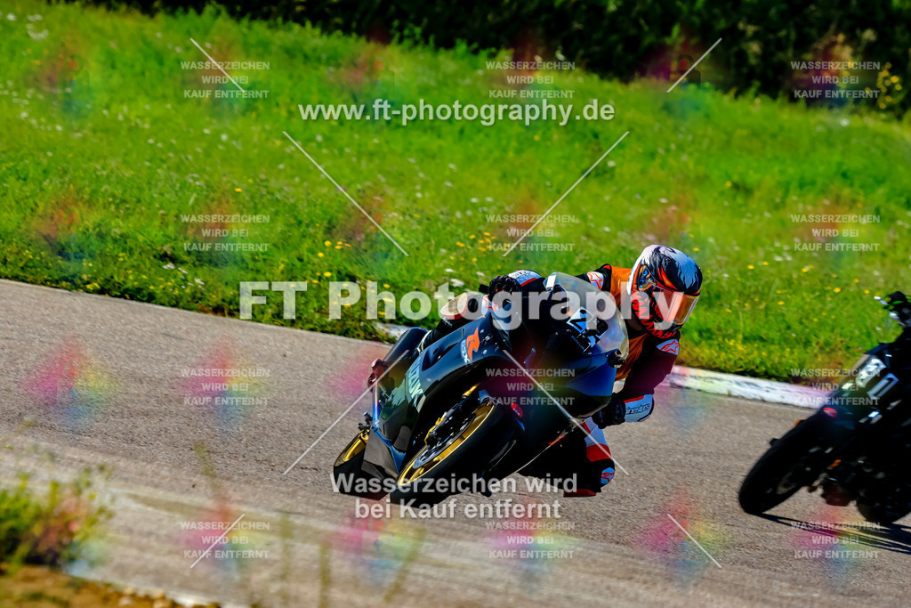 027-2292 | Hier findet Ihr Bilder von Touristenfahrten auf der Nürburgring Nordschleife oder von anderen Veranstaltungen die ich besucht habe. Viel Spass beim Durch Schauen 