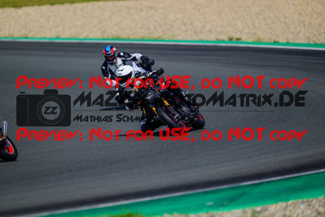 MaZZes_FotoMatrix_240725_6007705_6284 | BLAU