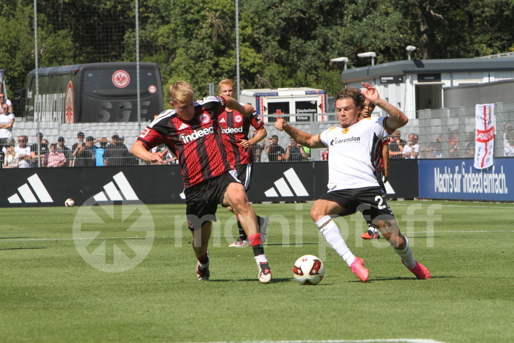 Eintr_Hull_City_08-08-2026 | Jonathan "Jonny" Burkhardt (9) vs Regan Slater (27) - Realisiert mit Pictrs.com