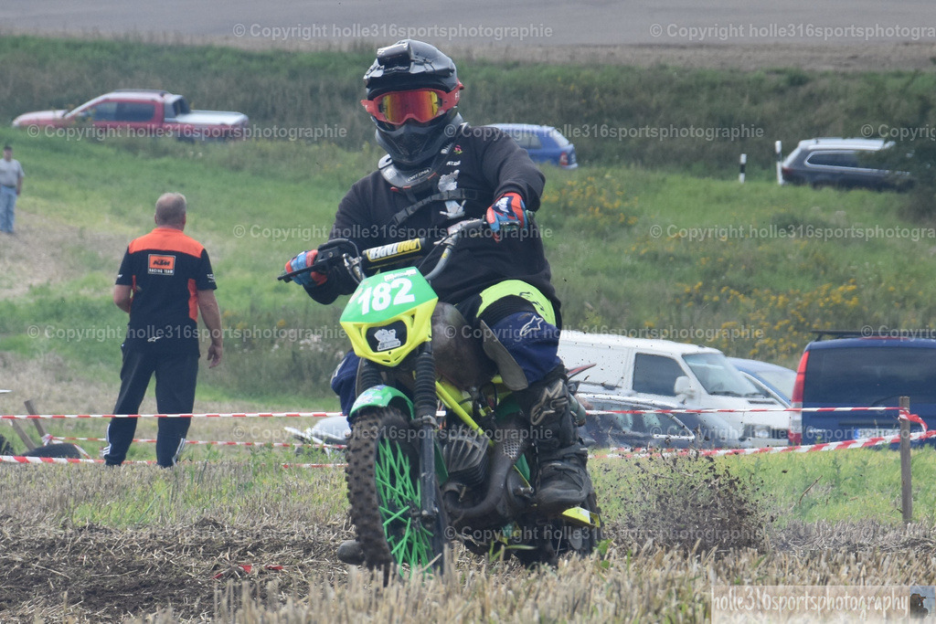 DSC_0812 (2) | Sportfotografie , Motorsport, Motoross, Reitsport, Mointainbike, Enduro,
Landschaft , Outdoor, Eventfotografie, Landschaft, Bilder online bestellen - Realisiert mit Pictrs.com