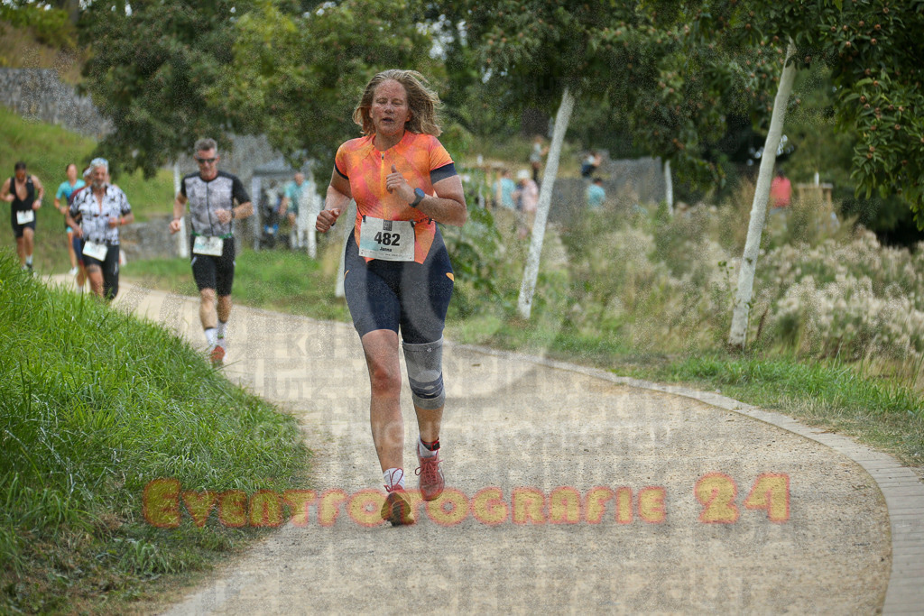 250824_1402_EX1_4716 | Sportfotografie im Rhein-Sieg Kreis, Köln, Bonn, NRW, Rheinland Pfalz, Hessen, etc. Unser Tätigkeitsfeld umfasst den Laufsport vom Volkslauf über den Marathon, Duathlon, Triathon bis zum Ultralauf wie Kölnpfad Ultra oder Schindertrail.