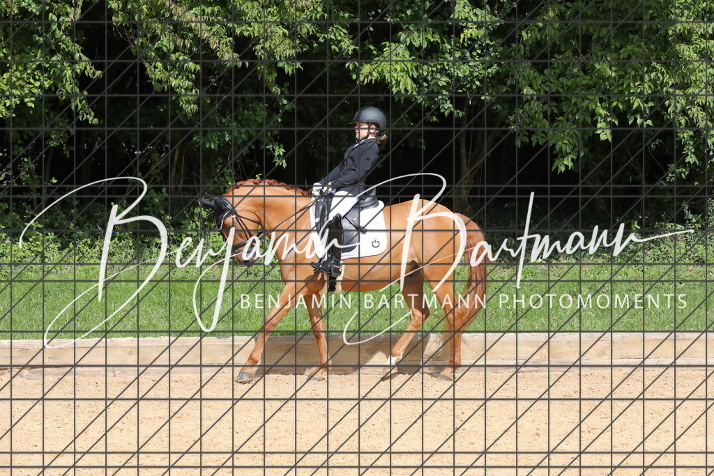 AZ2A2367 | Benjamin Bartmann Photomoments