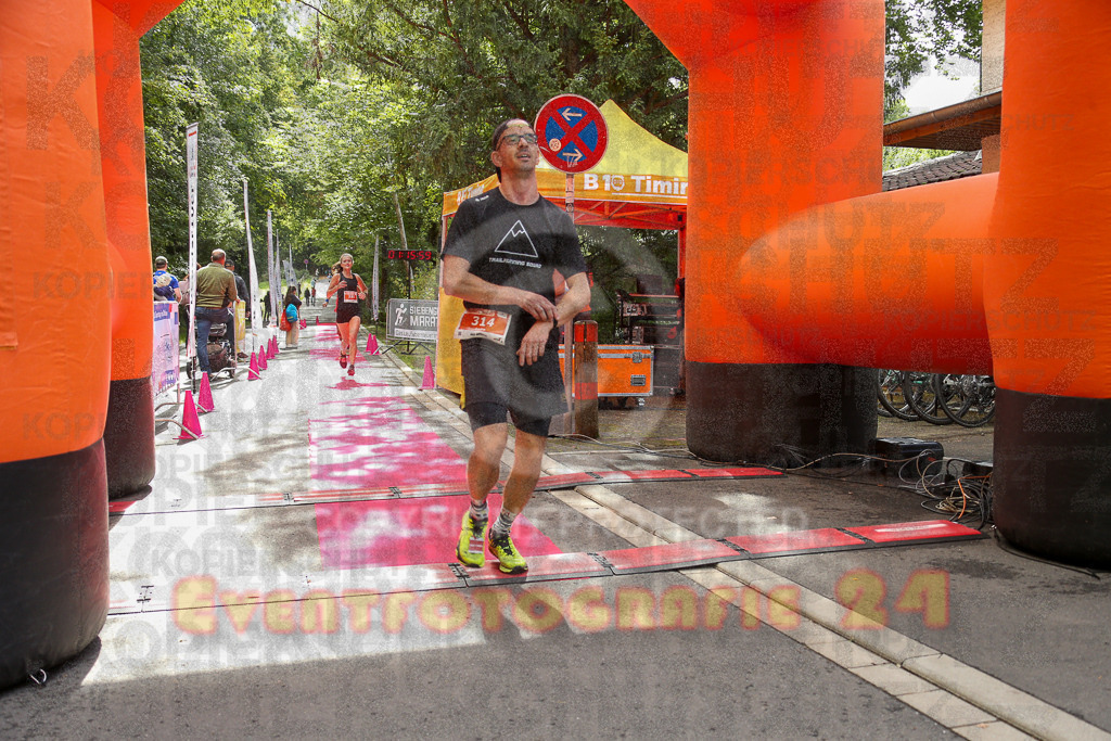 250914_1216_EX1_2379 | Sportfotografie im Rhein-Sieg Kreis, Köln, Bonn, NRW, Rheinland Pfalz, Hessen, etc. Unser Tätigkeitsfeld umfasst den Laufsport vom Volkslauf über den Marathon, Duathlon, Triathon bis zum Ultralauf wie Kölnpfad Ultra oder Schindertrail.