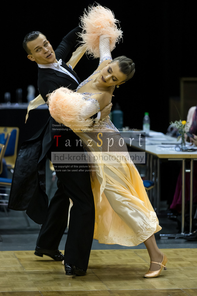 20241102_DC_HGR_Std_08939 | Tanzsportbilder, Standardtanz, Lateintanz, WDSF, DTV, LTVB, dancecomp, goc, hessen tanzt, blaues band der spree, walzer, tango, wiener walzer, slowfox, quickstepp, samba, rumba, cha-cha-cha, paso doble. jive, hd-kroft photography, turniertanzsport