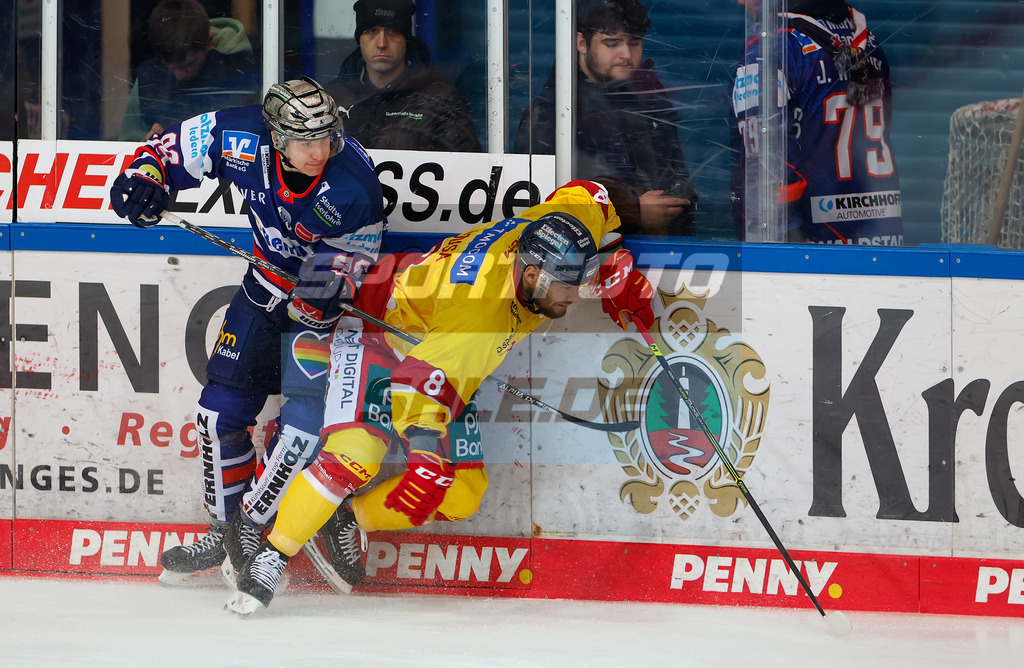 Iserlohn Roosters - Duesseldorfer EG | 
DEL: Iserlohn Roosters - Duesseldorfer EG - Realisiert mit Pictrs.com