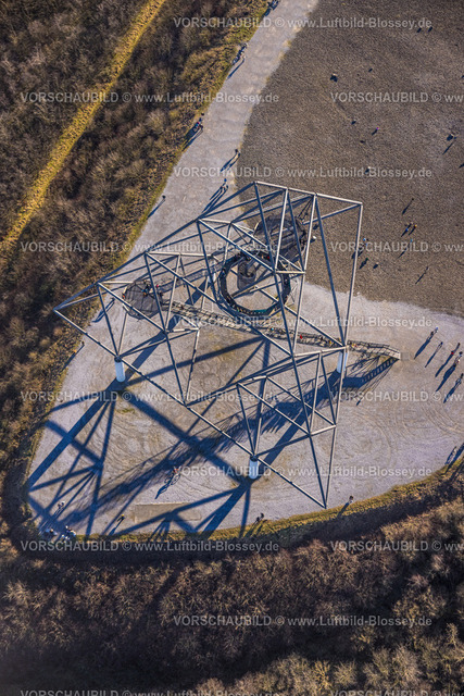 Bottrop240107290 | Luftbild, Tetraeder Skulptur, Aussichtsterrasse in Form einer dreiseitigen Pyramide, Sehenswürdigkeit auf der Halde Beckstraße, Batenbrock-Nord, Bottrop, Ruhrgebiet, Nordrhein-Westfalen, Deutschland