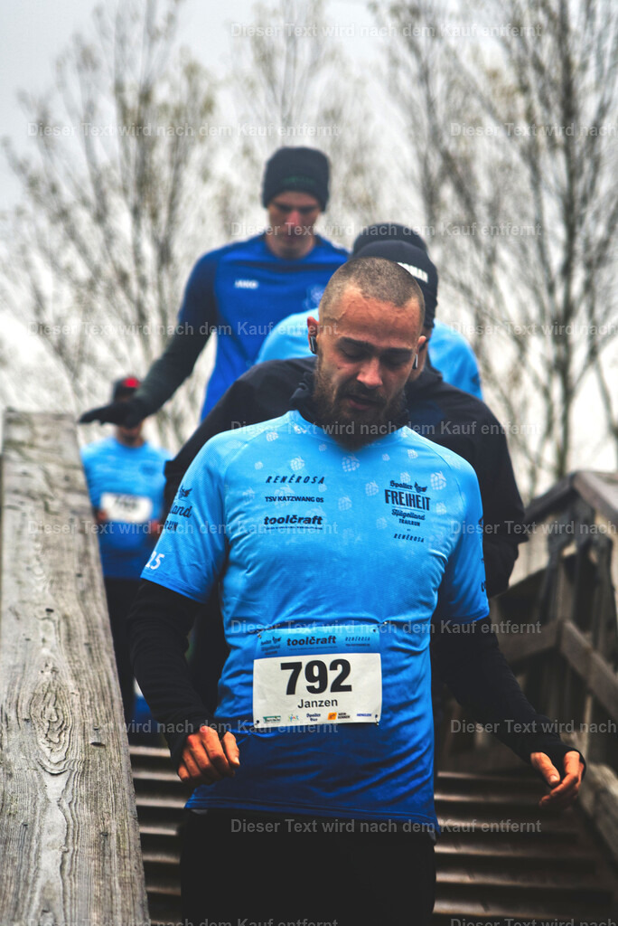 cineathletes-huegelland-2025-11-09-11-30-08 | Sportfotografie rund um Obstacle Course Racing und Trail Run - Realisiert mit Pictrs.com