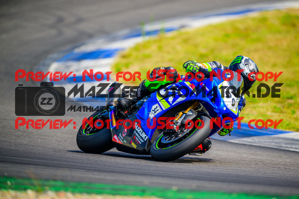 MaZZes_Fotomatrix_20250816_6007705_2386 | WEISS