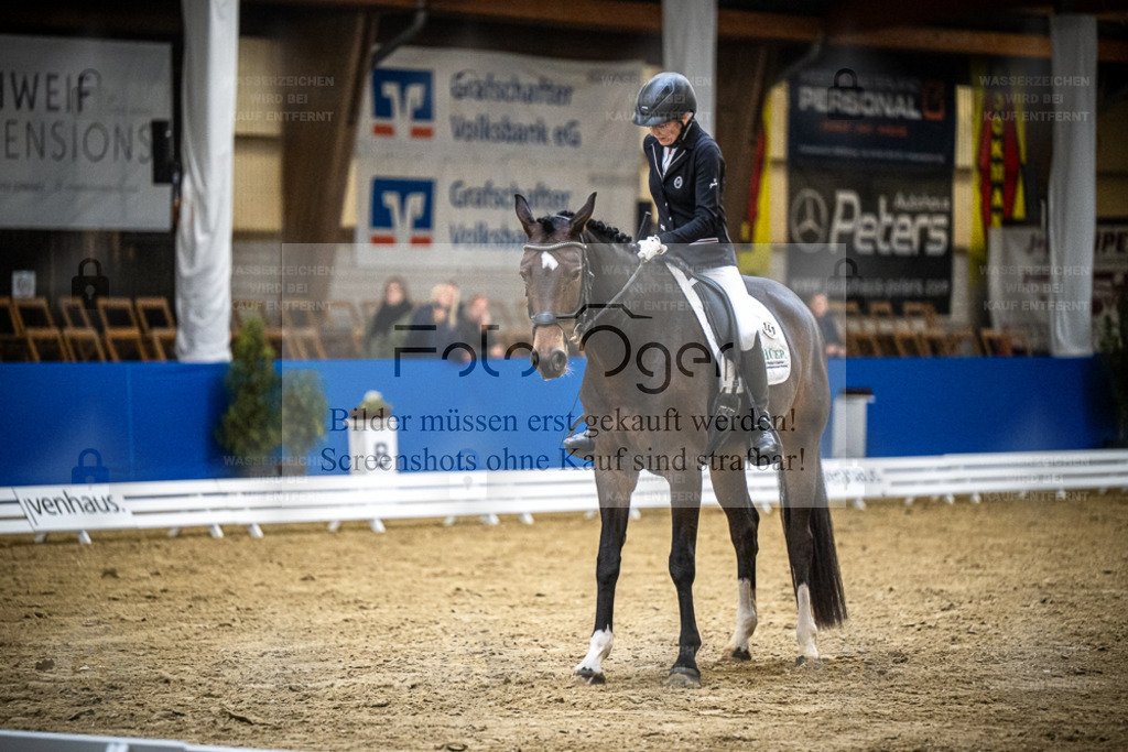 DOS_0146 | Entdecke hochwertige Reitturnierfotos von Foto Oger. Professionell, emotional und authentisch – jetzt Lieblingsmomente im Shop bestellen. - Realisiert mit Pictrs.com