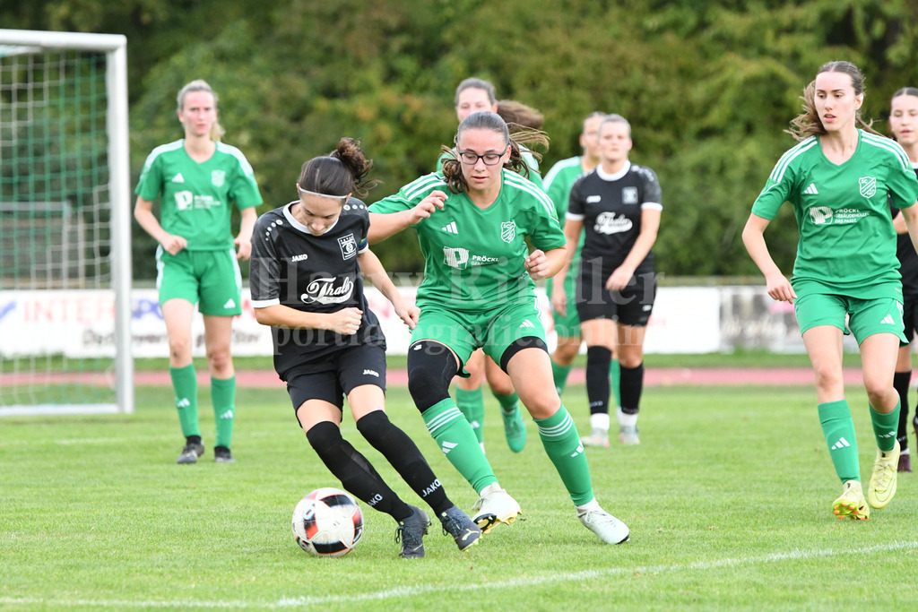 SpVgg GW Damen : SC Aufhausen | Doppel-Torschützin Eva Hofmaier  (SpVgg GW Damen) - Realisiert mit Pictrs.com