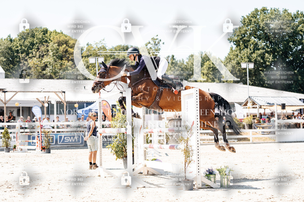 CK900120 | Turnierfotografie Pferdefotografie Trier Rheinland-Pfalz Pferdesport Reitsport Tierfotografie Sportfotografie Pferdevideo Pferdevideografie Equestrianvideography equestrianphotography  - Realisiert mit Pictrs.com