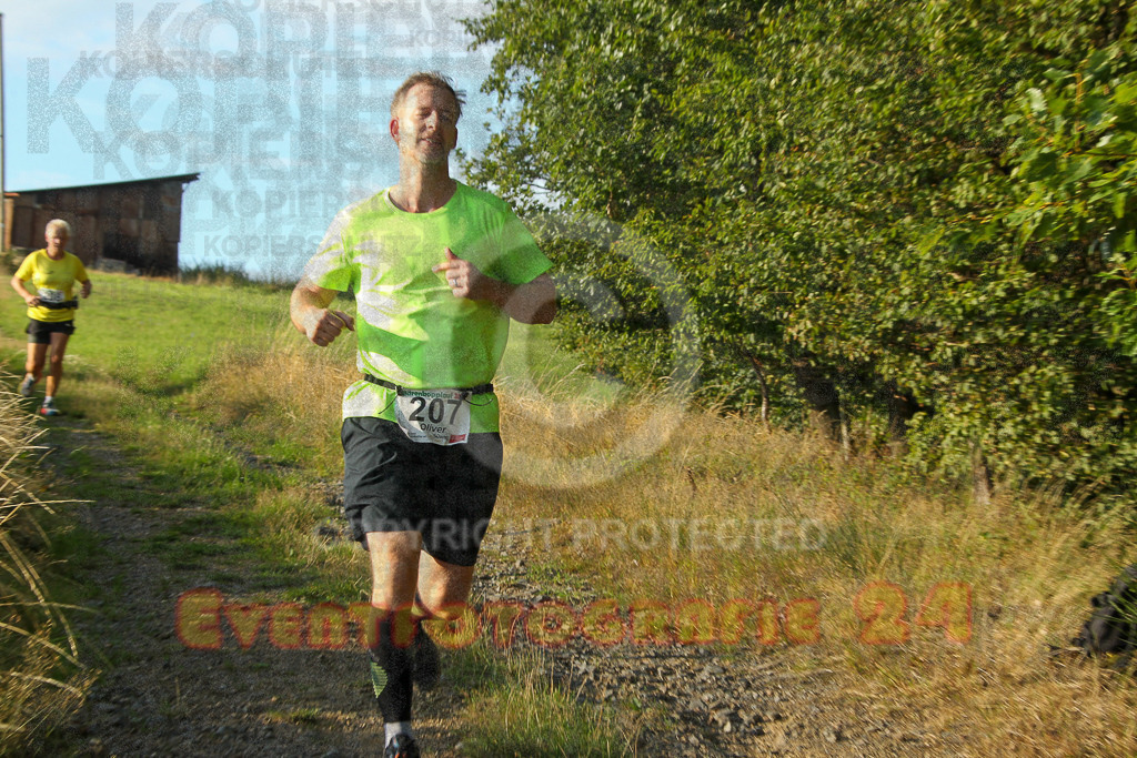 250801_1915_EV4_8396 | Sportfotografie im Rhein-Sieg Kreis, Köln, Bonn, NRW, Rheinland Pfalz, Hessen, etc. Unser Tätigkeitsfeld umfasst den Laufsport vom Volkslauf über den Marathon, Duathlon, Triathon bis zum Ultralauf wie Kölnpfad Ultra oder Schindertrail.