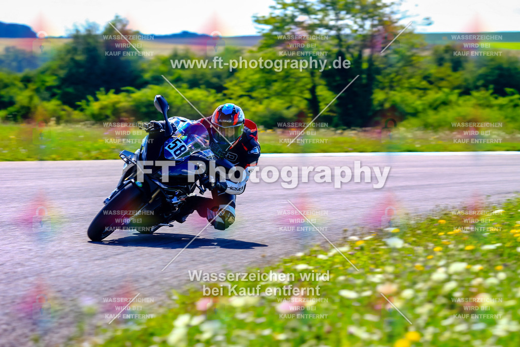 058-5809 | Hier findet Ihr Bilder von Touristenfahrten auf der Nürburgring Nordschleife oder von anderen Veranstaltungen die ich besucht habe. Viel Spass beim Durch Schauen 