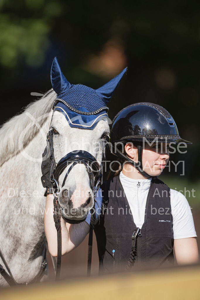250501_MünsterHandorf_PonyTrophy-222 | Deine schönsten Turniermomente als professionelle Fotos! Entdecke hochwertige Pferdesport-Fotografie im Online-Shop. Jetzt Fotos finden & bestellen!