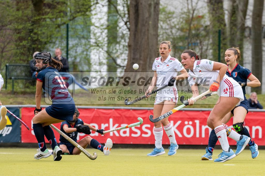 SFE_20250323_0079 | Köln, Deutschland, 23.03.2025:  Hockey 1. Bundesliga Damen Rot-Weiss Köln - Berliner HC im KTHC Stadion Rot-Weiss Köln Tennis and Hockey Club am 23.03.2025 in Köln, Deutschland. (Foto von Stephan Fehrmann)Köln, Germany, 23.03.2025: Hockey 1. Bundesliga Damen Rot-Weiss Köln - Berliner HC in KTHC Stadion Rot-Weiss Köln Tennis and Hockey Club at 23.03.2025 in Köln, Deutschland. (Foto from Stephan Fehrmann)
