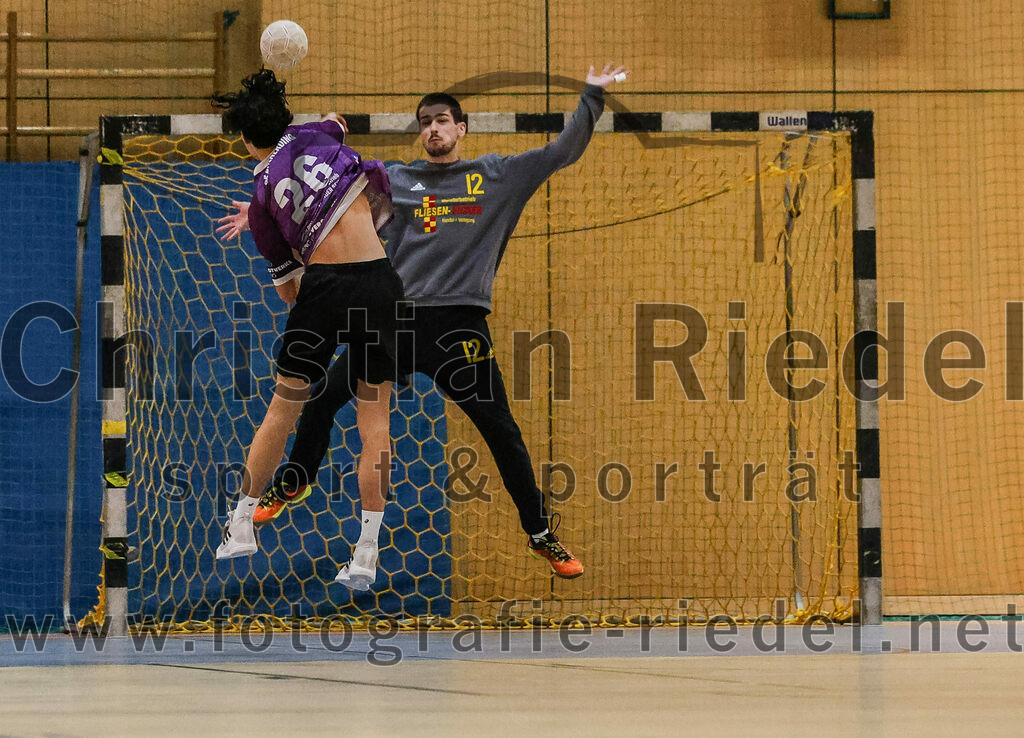 2024-02-24_056_SpVgg_Altenerding_gegen_SSG_Metten | Erding, Deutschland, 24.02.2024:
Handball, Bezirksoberliga Männer 2023 / 2024, 16. Spieltag, SpVgg Altenerding gegen SSG Metten, Endergebnis: 29:24

Luis Leitner (SpVgg Altenerding, #26), Stefan Kraus (SSG Metten, #12)

Foto: Christian Riedel / fotografie-riedel.net