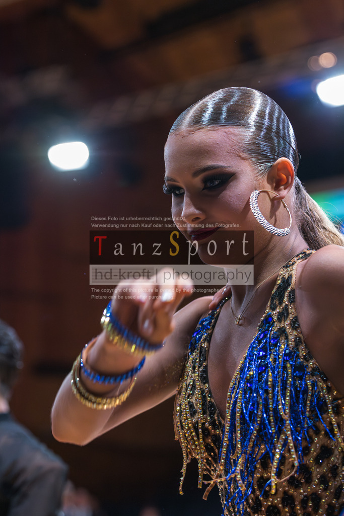 20250820_WDSF Open Lat Youth_2697 | Tanzsportbilder, Standardtanz, Lateintanz, WDSF, DTV, LTVB, dancecomp, goc, hessen tanzt, blaues band der spree, walzer, tango, wiener walzer, slowfox, quickstepp, samba, rumba, cha-cha-cha, paso doble. jive, hd-kroft photography, turniertanzsport