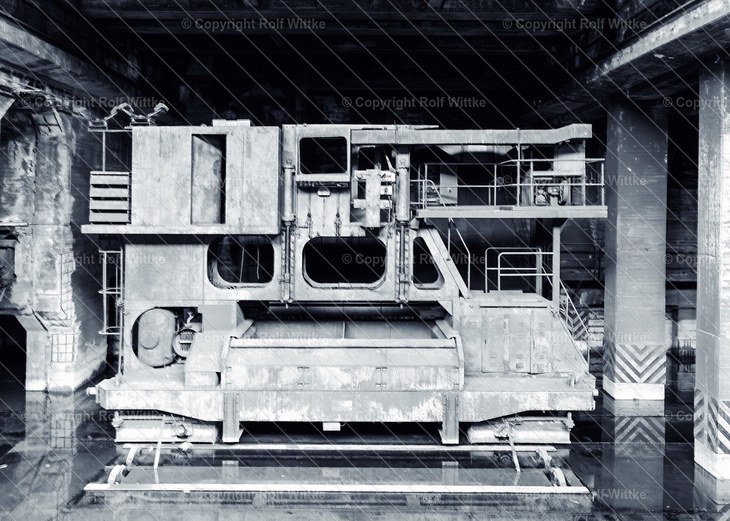 alte Machine  Kokerei | Rolf Wittke  - Realisiert mit Pictrs.com