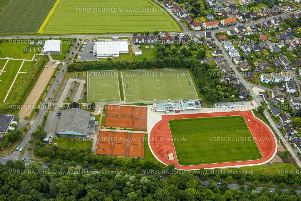 Hamm220604118 | Luftbild, Baustelle neuer Sportplatz an der Sportanlage HSC, Hammer Sportclub, zwischen Hubert-Westermeier-Straße und In der Fuchshöhle, Rhynern, Hamm, Ruhrgebiet, Nordrhein-Westfalen, Deutschland