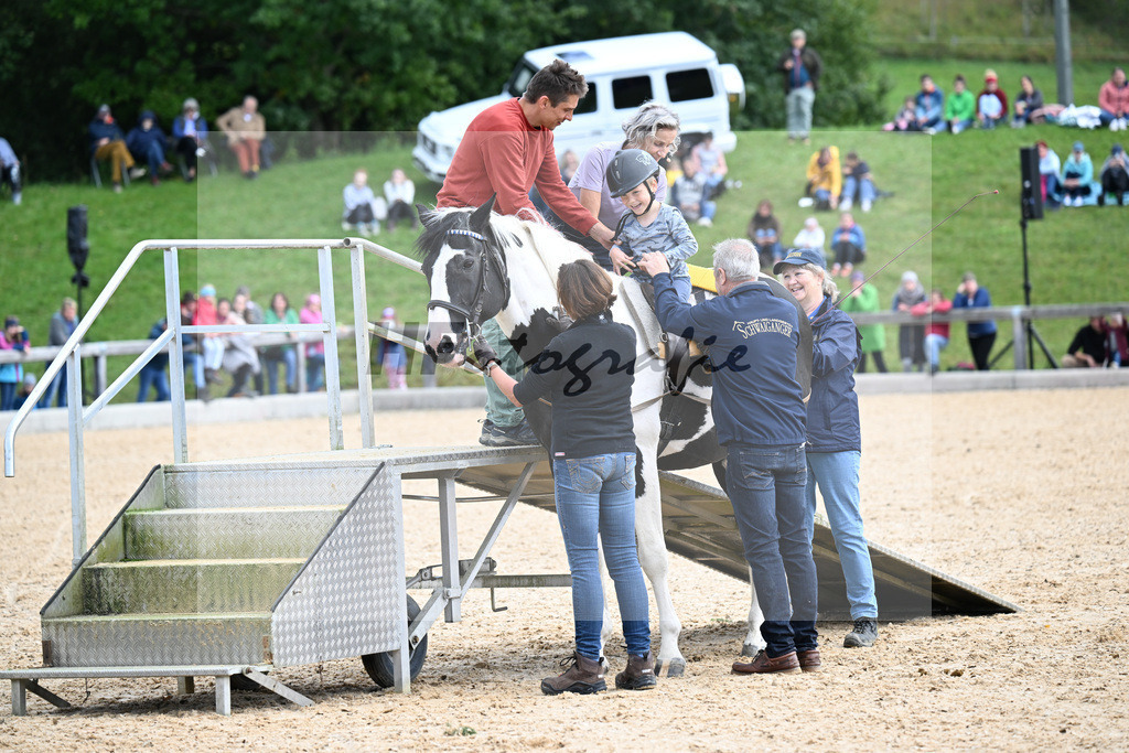 Therapeutisches Reiten_34251588 | hf-fotografie - Realizzato con Pictrs.com