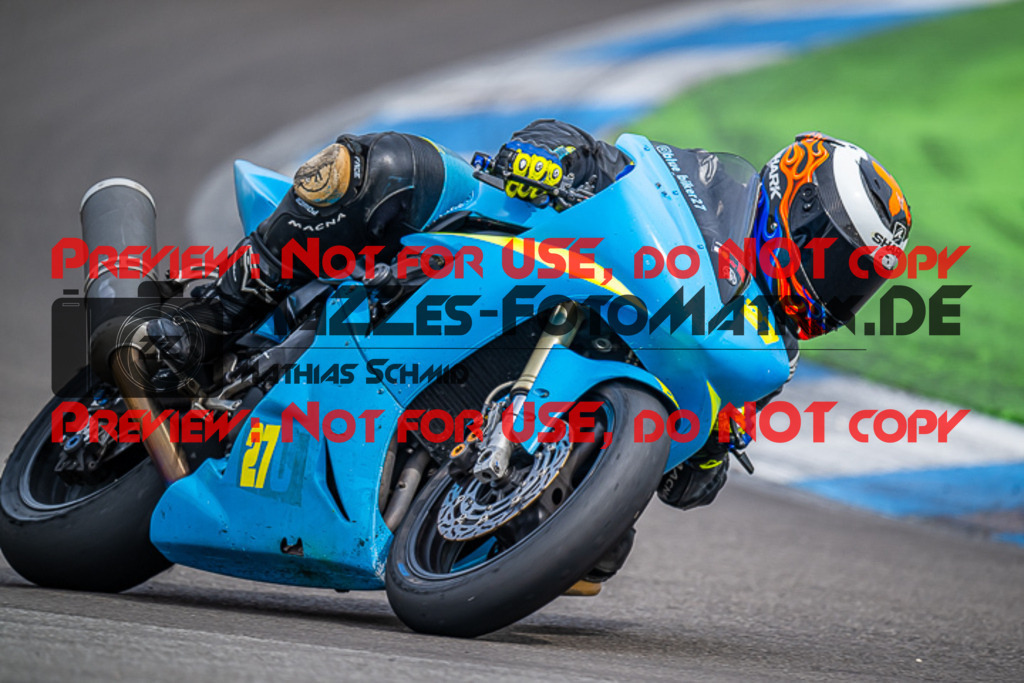 MaZZes_FotoMatrix_230410_1854-2 | ROT