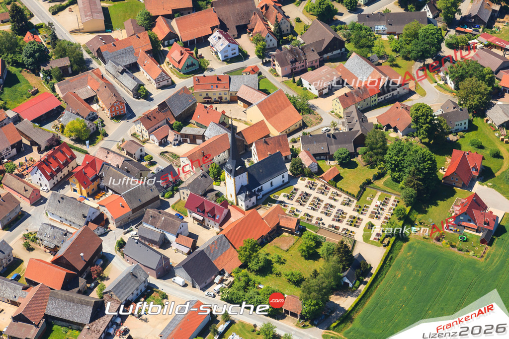 Luftbild von  Wattendorf - Luftaufnahme wurde 2015 von https://frankenair.de mittels Flugzeug (keine Drohne) erstellt - die Geschenkidee