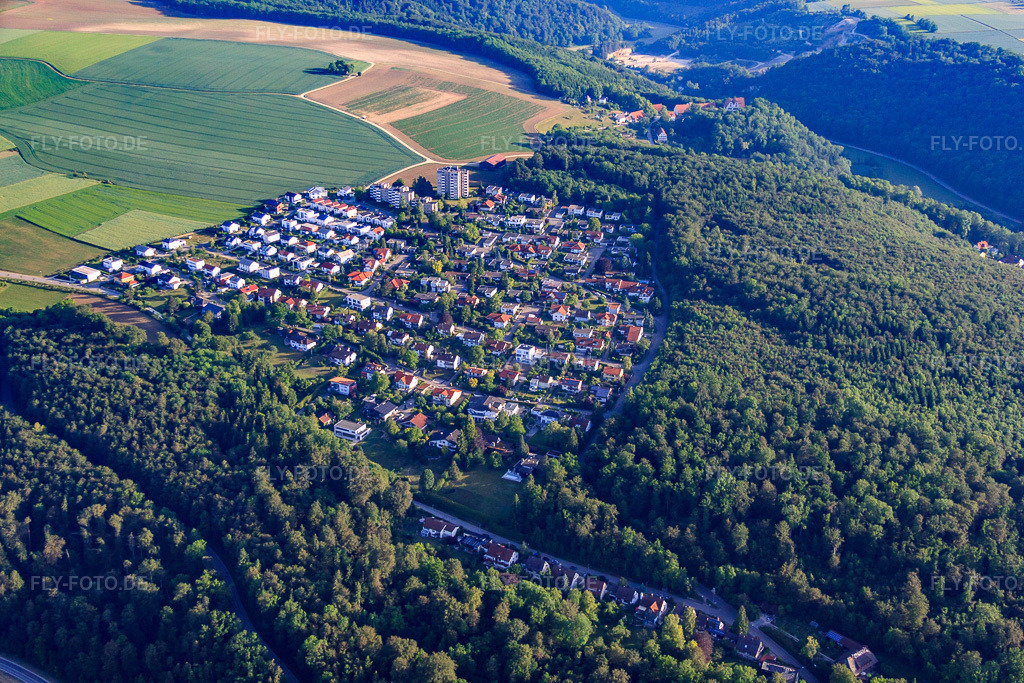 Luftbild: Ortsteil am Bikenweg im Ortsteil Herrlingen in Blaustein im Bundesland Baden-Württemberg in Deutschland. Foto: IMG_67164.jpg vom 08.06.2014 durch Werner Riehm/FLY-FOTO.de