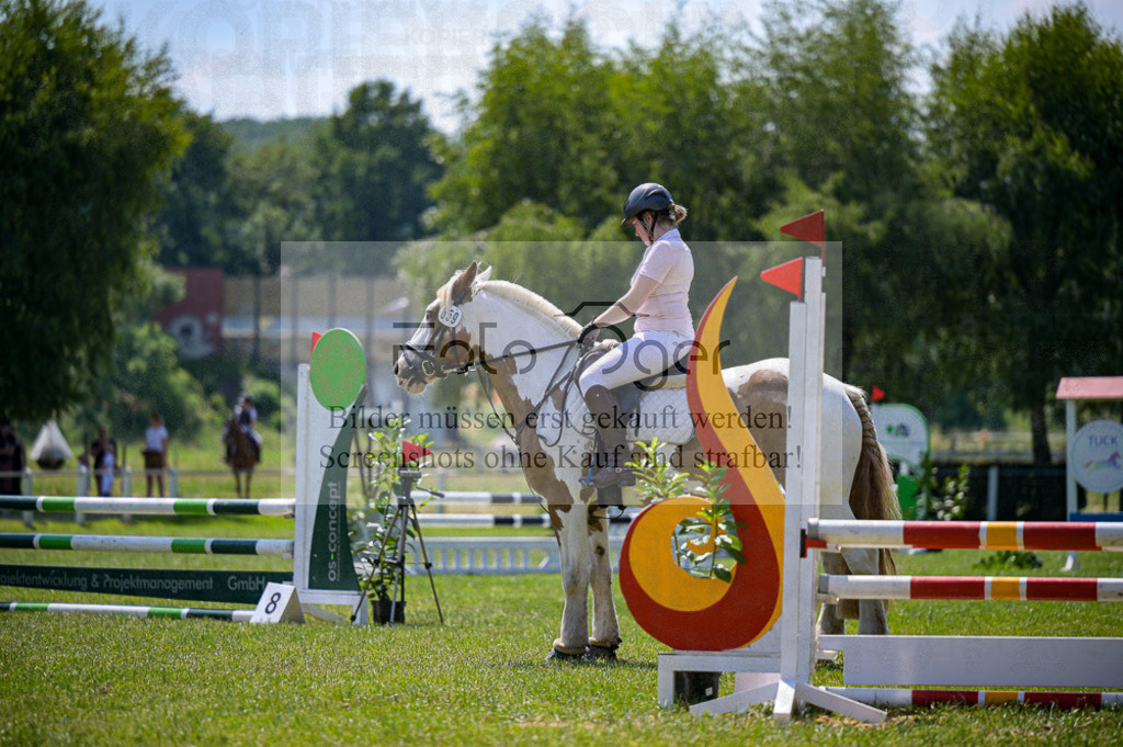 Reitturnier Voxtrup | Entdecke hochwertige Reitturnierfotos von Foto Oger. Professionell, emotional und authentisch – jetzt Lieblingsmomente im Shop bestellen.Deutschlandweite Turnierfotografie. - Realisiert mit Pictrs.com