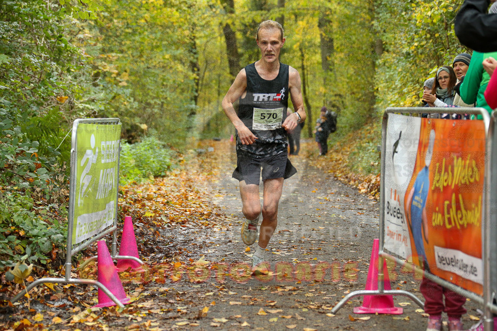251026_1153_EX1_9764 | Sportfotografie im Rhein-Sieg Kreis, Köln, Bonn, NRW, Rheinland Pfalz, Hessen, etc. Unser Tätigkeitsfeld umfasst den Laufsport vom Volkslauf über den Marathon, Duathlon, Triathon bis zum Ultralauf wie Kölnpfad Ultra oder Schindertrail.