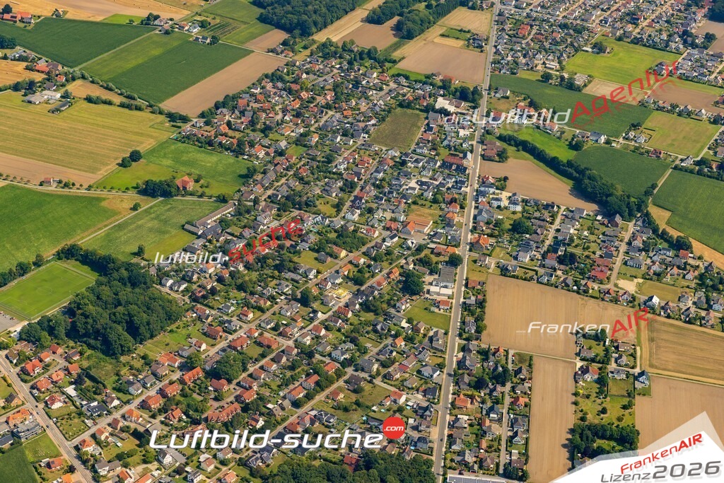 Klassische Luftaufnahme ohne Drohne zeigt:Bruchmühlen bei Rödinghausen - Die Luftbildaufnahme wurde 2025 vom UL-Flugzeug heraus erstellt ( keine Drohnenaufnahme ) - Hochauflösende Luftaufnahme -Nicht vergleichbar mit Google Maps oder Satelittenbilder- Die Geschenkidee !Mit Lizenz und Bildrechte bestellbar