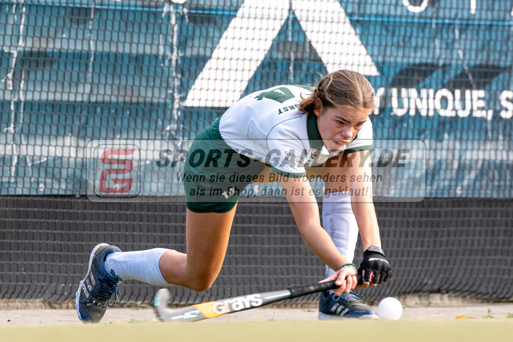 SFE_20231021_0079 | Deutsche Meisterschaft Weibliche U16 Halbfinale Uhlenhorst Mülheim - Berliner HC am 21.10.2023 in Köln (Düsseldorfer Hockeyclub 1905 e.V.), Photo: Stephan Fehrmann 2023 (Sports-Gallery)