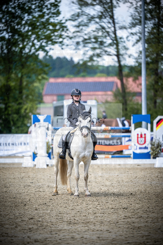 DOS_1142 | Reitturnier Venne - Realisiert mit Pictrs.com