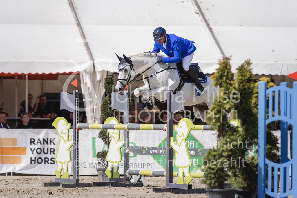 230518_MayDays_Zeit-M-534 | Deine schönsten Turniermomente als professionelle Fotos! Entdecke hochwertige Pferdesport-Fotografie im Online-Shop. Jetzt Fotos finden & bestellen!