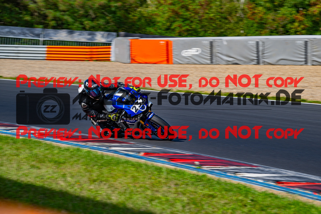 MaZZes_Fotomatrix_20250913_6021986_5463 | GELB