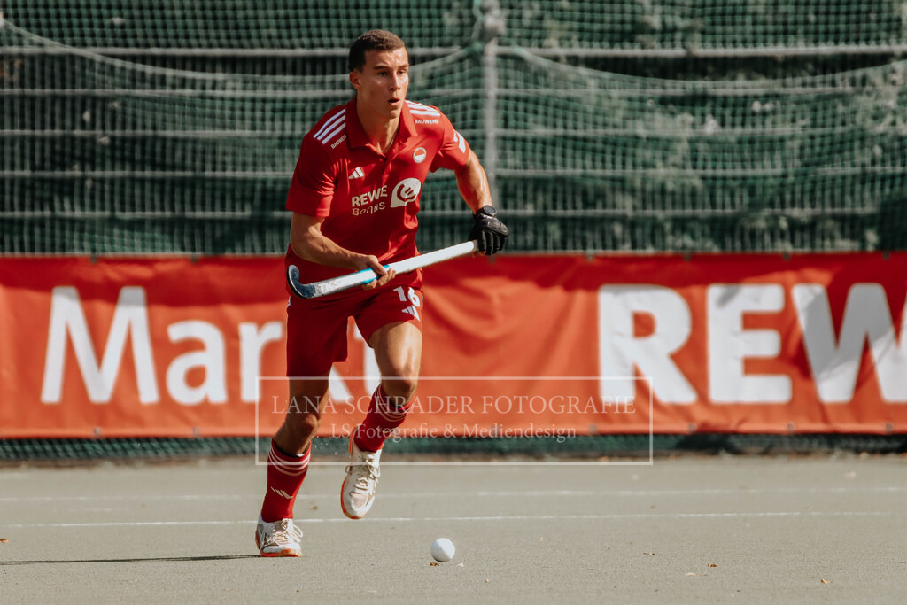 Herren_Bundesliga_01_RWK-DCADA_20.09.25_Köln (167) | lanaschraderfotografie - Realisiert mit Pictrs.com