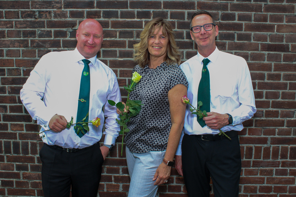 top-top.de-250601-229 | Foto, Video, Fotografie, Videografie, Fotobox, DJ, Discjockey, Musik, Musikbox, Veranstaltung, Photobooth, Amazon, Ebay, Buchtipp, Bestseller, Autor, Verlag, Buch, Wesel, Hamminkeln, NRW, Dinslaken, Rees, Drohne, Hochzeit, Party, Fotobox, Wesel, Fotograf