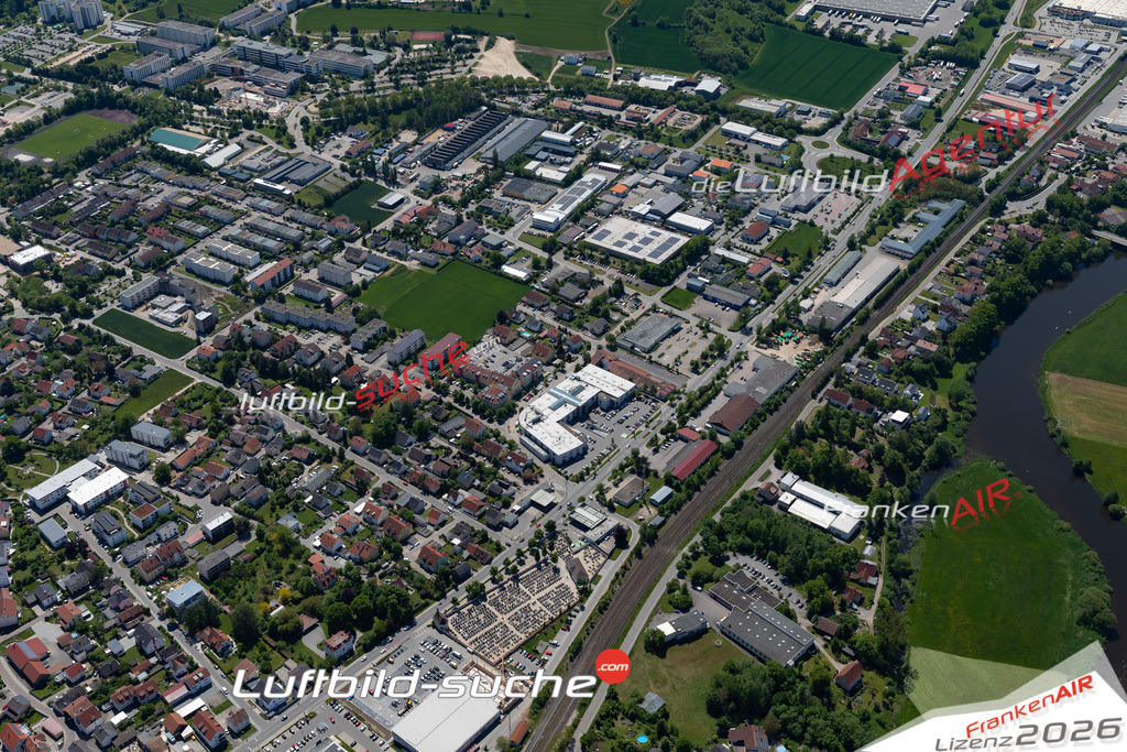 Das Luftbild der Stadt Regenstauf wurde 2021 vom Flugzeug heraus erstellt (keine Drohne) Aufnahmehöhe ca.450 Meter- hohe Bildauflösung und Druck-Qualität garantiert!